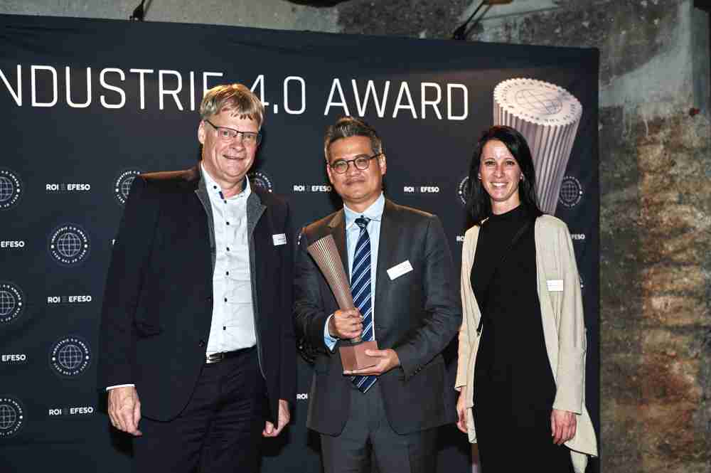 蓝狮在线光电数位转型成效亮眼，，获德国ROI-EFESO工业4.0大奖肯定